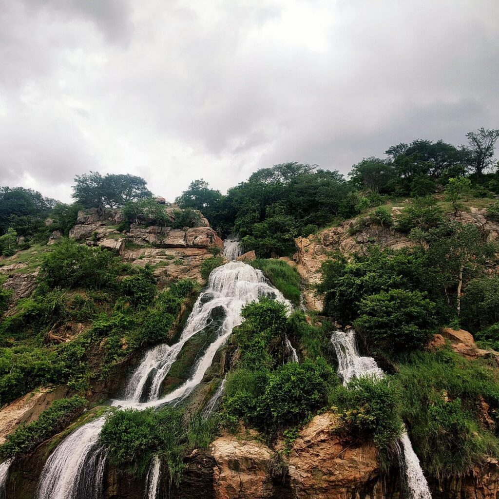 Chunchi Falls